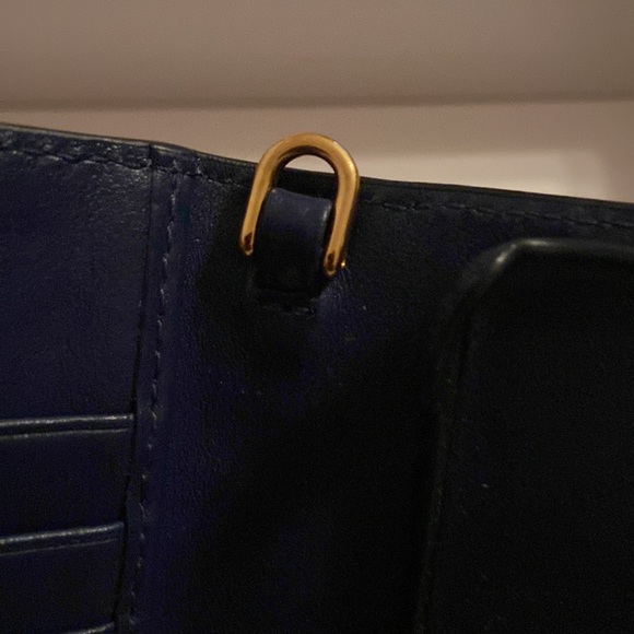 Authentic Prada I phone case plus Wallet/wristlet - Picture 5 of 11